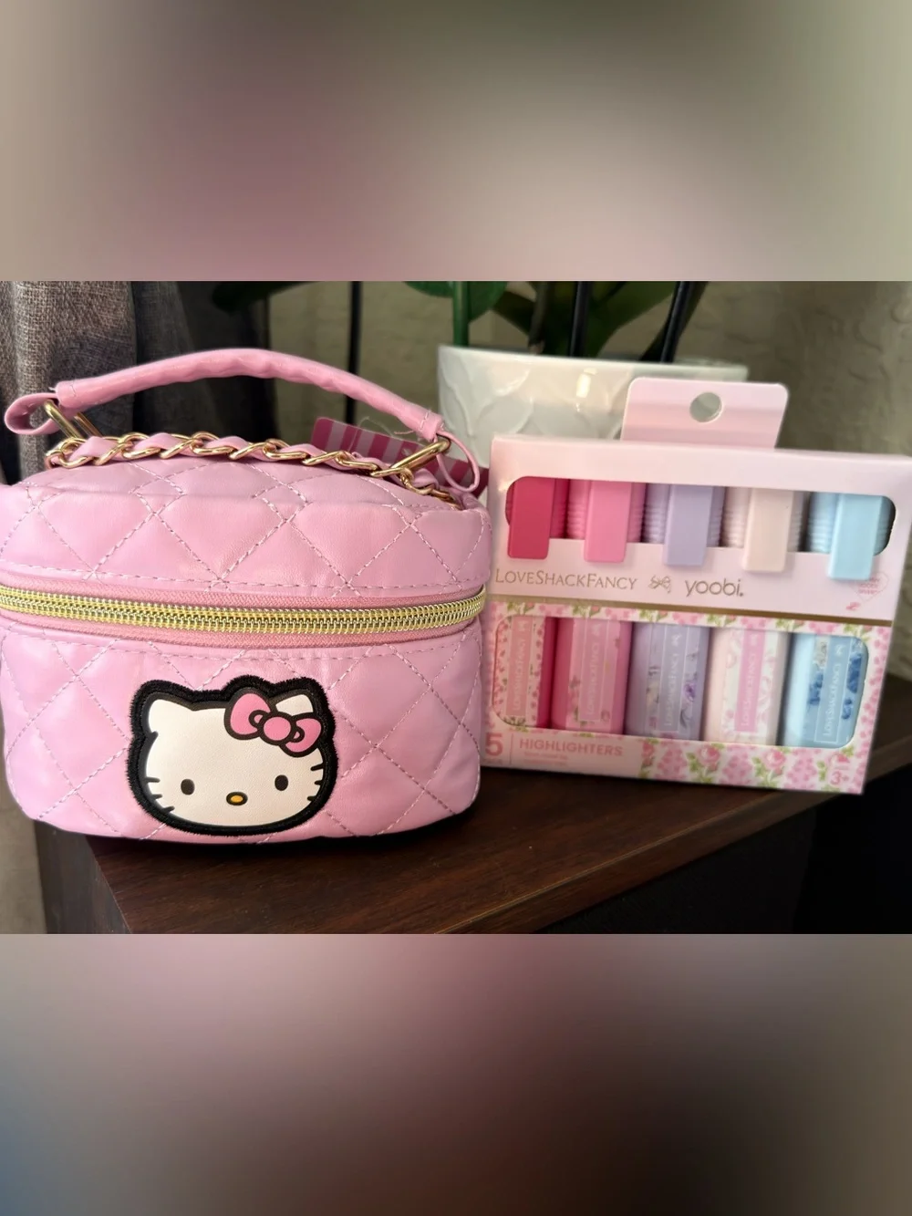 Hello Kitty Quilted Pink Kids Vanity Case with Gold Zipper